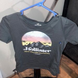 Hollister small T-shirt